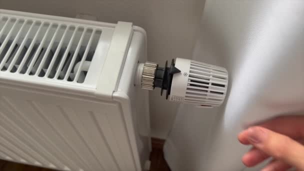 Hand Woman Adjusting Heater Temperature Home — Wideo stockowe