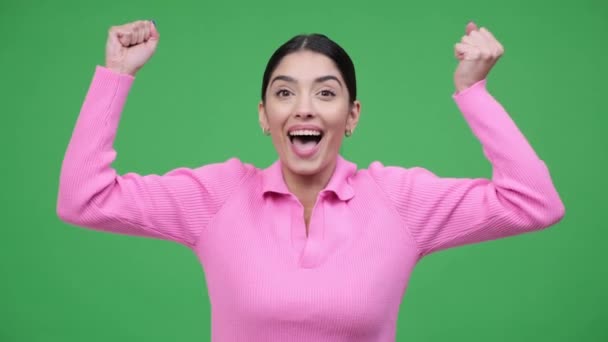 Contentata Donna Caucasica Esprime Gioia Esclamando Wow Applaudendo Con Gioia — Video Stock