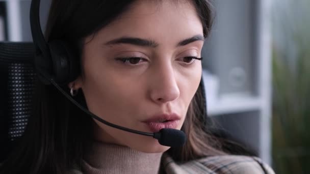 Close Portrait Caucasian Customer Service Employee Talking Online Call Office — Stock Video