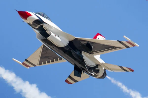 Wantagh Nueva York Mayo 2023 Primer Plano Thunderbird Fighting Falcon —  Fotos de Stock