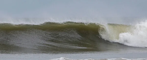 Große Welle Vor Der Küste Von Gilgo Beach Wegen Hurrikan — Stockfoto