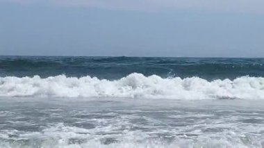 Long Island sahilindeki büyük dalgaları kapatın..