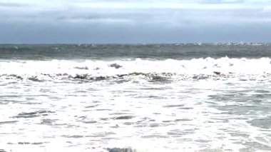 Fırtınalı Atlantik Okyanusu Dalgaları Rüzgârın Rüzgârın Rüzgarı Geri Dönüşü.