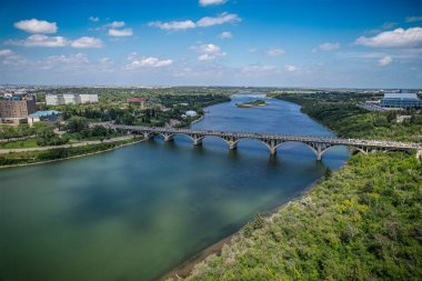 Saskatoon, Saskatchewan, Kanada şehir merkezinin hava manzarası