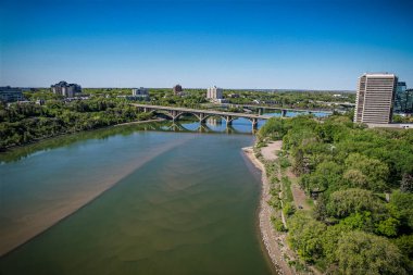 Saskatoon, Saskatchewan, Kanada şehir merkezinin hava manzarası