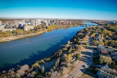 Saskatoon, Saskatchewan, Kanada şehir merkezinin hava manzarası