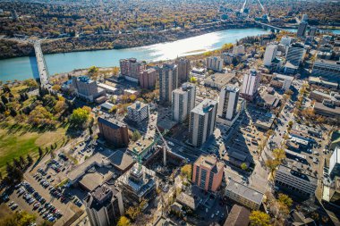 Saskatoon, Saskatchewan, Kanada şehir merkezinin hava manzarası