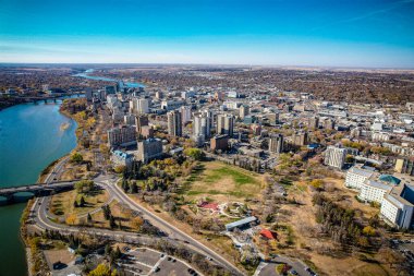 Saskatoon, Saskatchewan, Kanada şehir merkezinin hava manzarası