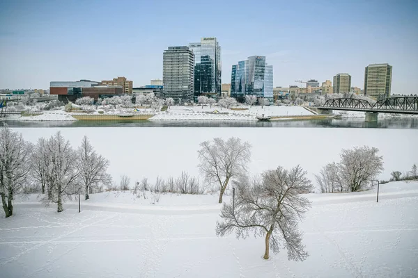 Vista Aérea Ciudad Saskatoon Provincia Saskatchewan Canadá Durante Invierno —  Fotos de Stock