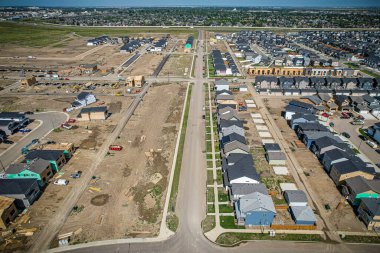 Saskatchewan, Saskatchewan 'da bir mahalle olan Brighton' un havadan görünüşü, şehrin doğu yakasındaki Holmwood Banliyö Geliştirme Bölgesi için planlanan birkaç topluluğun ilki..