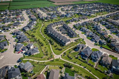 Willowgrove, Saskatchewan, Kanada 'nın Saskatchewan eyaletinin doğu yakasında yer alan bir yerleşim yeridir. Esasen tek ailelik müstakil evler ve daha az sayıda çoklu birimden oluşuyor.