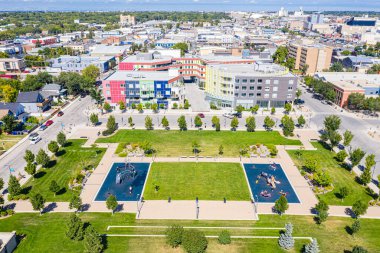 Isinger Park Saskatoon 'un Riversdale mahallesinde yer almaktadır..