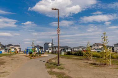 Bidulka Parkı Saskatoon 'un Aspen Ridge mahallesinde yer almaktadır..