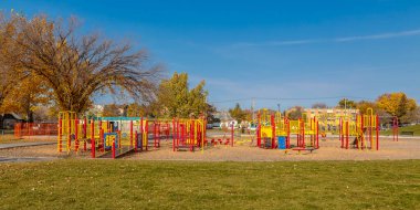 Pleasant Hill Parkı Saskatoon 'un Pleasant Hill mahallesinde yer almaktadır..