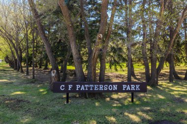 C.F.Patterson Parkı Saskatoon 'un Sutherland mahallesinde yer almaktadır..