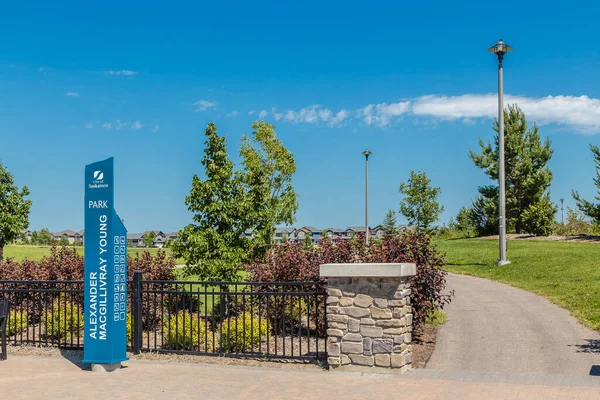 Alexander Macgillivray Young Park Trova Nel Quartiere Stonebridge Saskatoon — Foto Stock