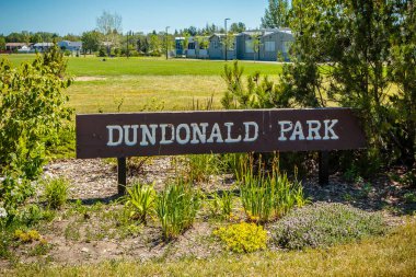 Dundonald Park Saskatoon 'un Dundonald mahallesinde yer almaktadır..