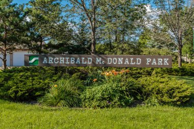 Archibald McDonald Park Saskatoon 'un Massey Place mahallesinde yer almaktadır..