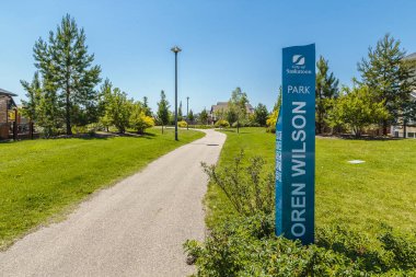 Oren Wilson Parkı Saskatoon 'un Stonebridge mahallesinde yer almaktadır..