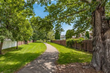 Orman Korusu Bağlantısı Saskatoon 'un Orman Korusu mahallesinde yer almaktadır..