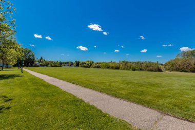 Kistikan Parkı Saskatoon 'un Eastview mahallesinde yer almaktadır..