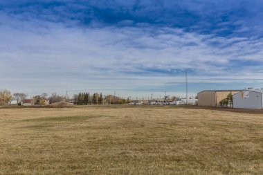 Larkhaven Parkı Saskatoon Havaalanı İş Bölgesi 'nde yer almaktadır..