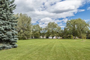 Korgeneral. Guy C. Simonds Park, Saskatoon 'un Montgomery mahallesinde yer almaktadır..