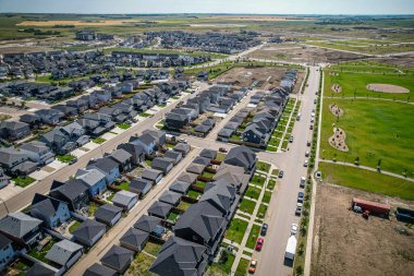 Saskatchewan, Saskatchewan 'da bir mahalle olan Brighton' un havadan görünüşü, şehrin doğu yakasındaki Holmwood Banliyö Geliştirme Bölgesi için planlanan birkaç topluluğun ilki..