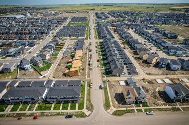 Saskatchewan, Saskatchewan 'da bir mahalle olan Brighton' un havadan görünüşü, şehrin doğu yakasındaki Holmwood Banliyö Geliştirme Bölgesi için planlanan birkaç topluluğun ilki..
