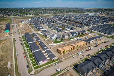 Saskatchewan, Saskatchewan 'da bir mahalle olan Brighton' un havadan görünüşü, şehrin doğu yakasındaki Holmwood Banliyö Geliştirme Bölgesi için planlanan birkaç topluluğun ilki..