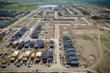 Saskatchewan, Saskatchewan 'da bir mahalle olan Brighton' un havadan görünüşü, şehrin doğu yakasındaki Holmwood Banliyö Geliştirme Bölgesi için planlanan birkaç topluluğun ilki..