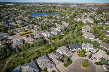 Erindale, Kanada 'nın Saskatchewan eyaletinin kuzeydoğusunda yer alan bir yerleşim birimidir. Çoğunlukla düşük yoğunluklu, tek kişilik müstakil konutlardan oluşur..