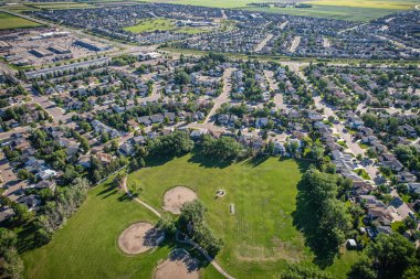 Erindale, Kanada 'nın Saskatchewan eyaletinin kuzeydoğusunda yer alan bir yerleşim birimidir. Çoğunlukla düşük yoğunluklu, tek kişilik müstakil konutlardan oluşur..