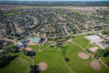 Erindale, Kanada 'nın Saskatchewan eyaletinin kuzeydoğusunda yer alan bir yerleşim birimidir. Çoğunlukla düşük yoğunluklu, tek kişilik müstakil konutlardan oluşur..