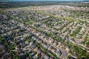 Erindale, Kanada 'nın Saskatchewan eyaletinin kuzeydoğusunda yer alan bir yerleşim birimidir. Çoğunlukla düşük yoğunluklu, tek kişilik müstakil konutlardan oluşur..
