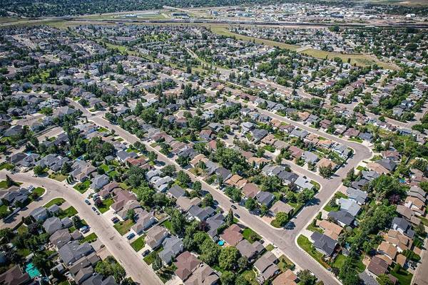 Erindale, Kanada 'nın Saskatchewan eyaletinin kuzeydoğusunda yer alan bir yerleşim birimidir. Çoğunlukla düşük yoğunluklu, tek kişilik müstakil konutlardan oluşur..