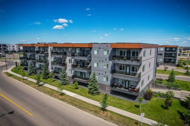 Batı Saskatoon, Saskatchewan, Kanada 'da yer alan Kensington' ın 2013 yılında inşaata başlayan hava manzarası