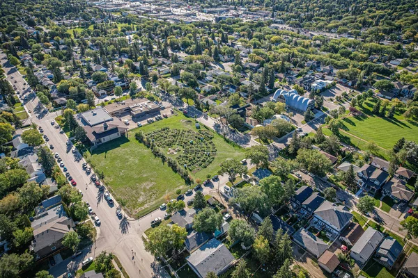 Soaring Grosvenor Park Saskatoon Aerial Shot Unveils Harmonious Blend Tree — Stock Photo, Image