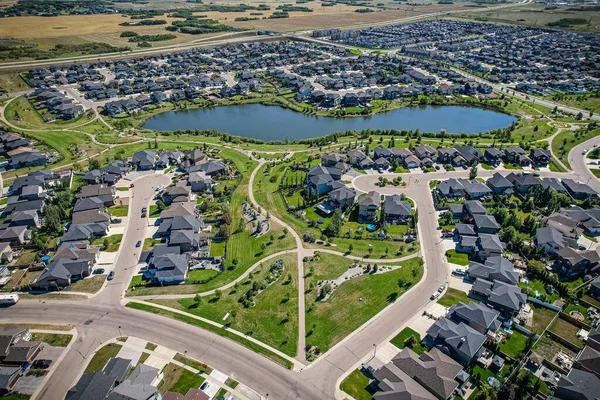 stock image Captivating aerial shot of Stonebridge in Saskatoon, highlighting the harmonious blend of modern architecture and Saskatchewans verdant surroundings.