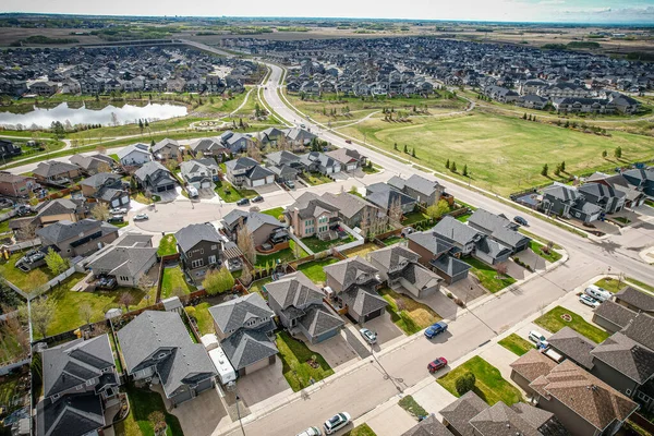 stock image Captivating aerial shot of Stonebridge in Saskatoon, highlighting the harmonious blend of modern architecture and Saskatchewans verdant surroundings.