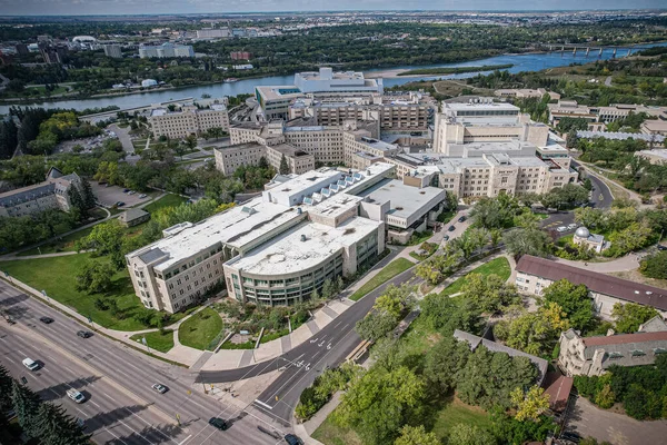 Saskatchewan Üniversitesi, Kanada 'nın Saskatchewan eyaletinin Saskatchewan kentinde bulunan Güney Saskatchewan Nehri' nin doğu yakasında yer alan bir devlet üniversitesidir..