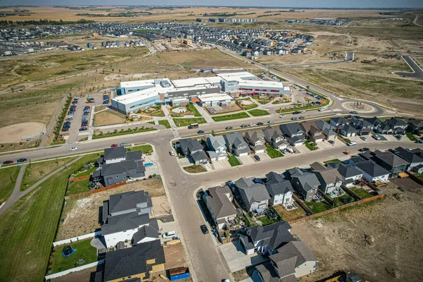 Podwyższony Widok Dzielnicy Rosewood Saskatoon Prezentując Gobelin Urbanistycznego Projektu Przeplatają — Zdjęcie stockowe