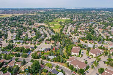 Lakeridge, Kanada 'nın Saskatchewan eyaletinin Saskatoon eyaletinin güneydoğusunda yer alan bir yerleşim yeridir. Neredeyse tüm sakinleri düşük yoğunluklu, tek kişilik evlerde yaşıyor.. 