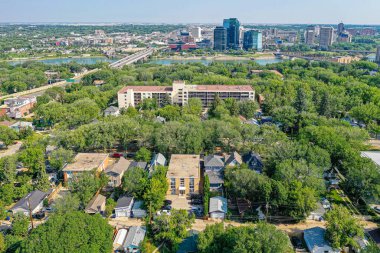 Saskatoon 'daki ikonik Nutana mahallesinin kuşbakışı görüntüsü, Saskatchewanlar' a karşı zengin tarihini ve pitoresk sokaklarını vurguluyor..