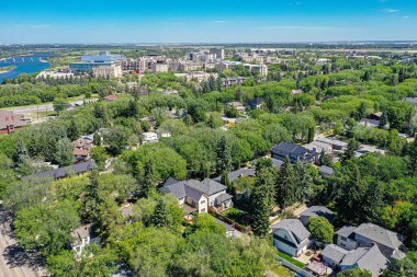 Saskatoon 'daki ikonik Nutana mahallesinin kuşbakışı görüntüsü, Saskatchewanlar' a karşı zengin tarihini ve pitoresk sokaklarını vurguluyor..