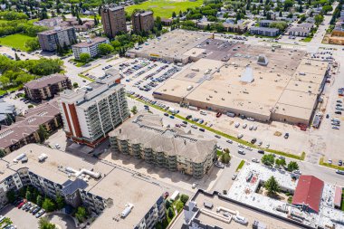 Saskatoon 'un Nutana SC mahallesinin havadan görüntüsü. 16 Haziran 2020