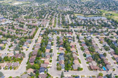 Saskatoon 'un Lakeview semtinin hava manzarası. 12 Ağustos 2020