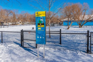 Caswell Köpek Parkı Saskatoon 'un Caswell Hill mahallesinde bulunmaktadır..