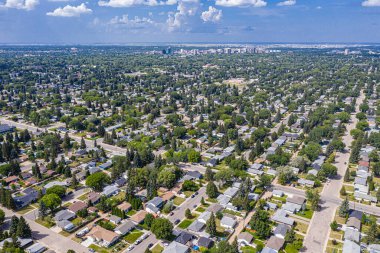 Saskatoon 'un Adelaide mahallesinin havadan görünüşü. 30 Temmuz 2020