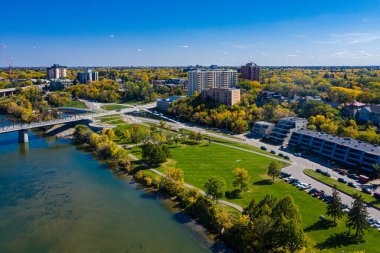 Rotary Park Saskatoon 'un Nutana mahallesinde yer almaktadır..